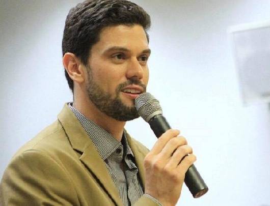 Lucas Pocay se despede com obras e cumpre mais uma promessa de asfalto em Ourinhos