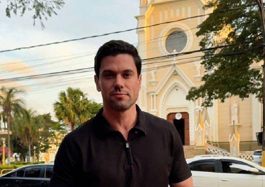 Lucas Pocay visita Avaré, participa de reuniões políticas e defende entidades da cidade