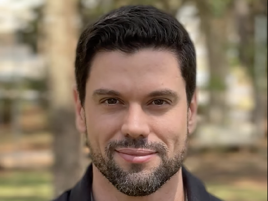 Um nome começa a se destacar na região: população aponta Lucas Pocay como liderança do novo tempo